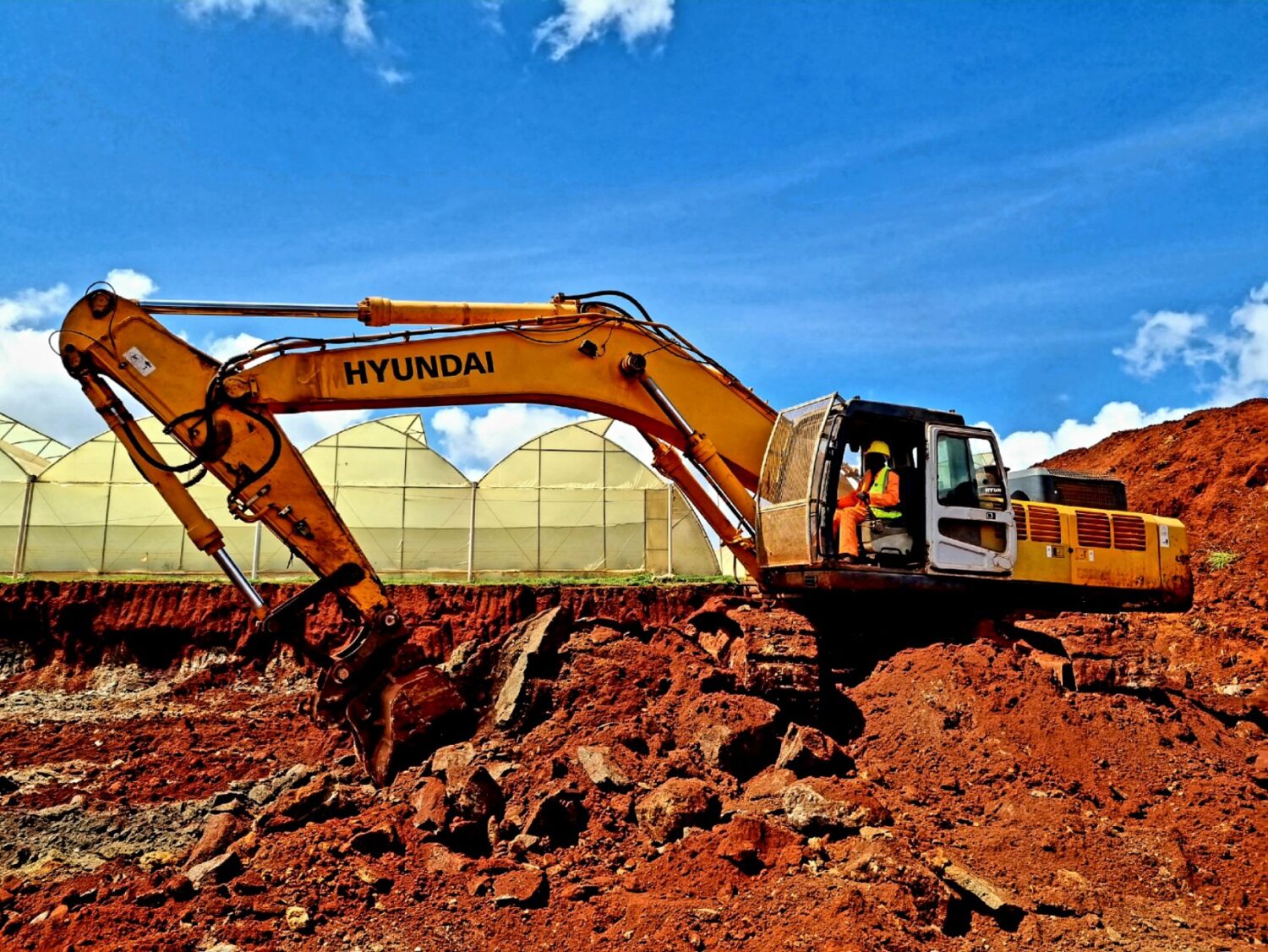 EXCAVATOR-45-TONNE