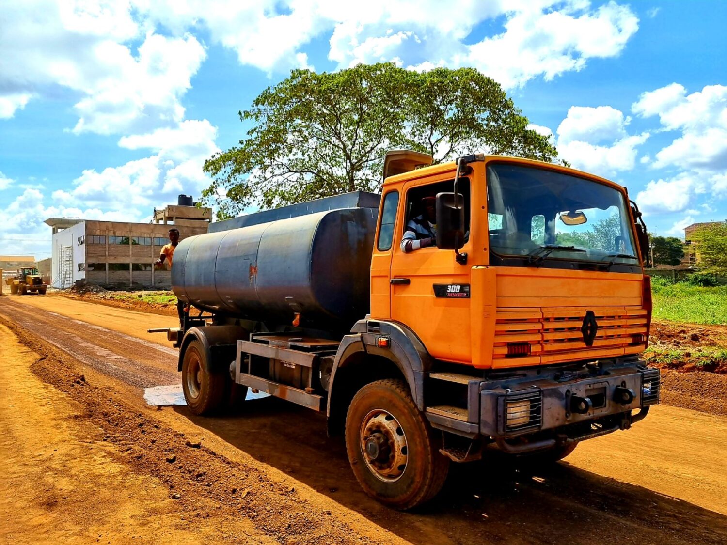 WATER-TANKER-12000-L