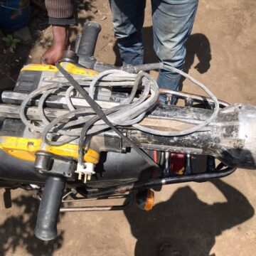 Electric jackhammer